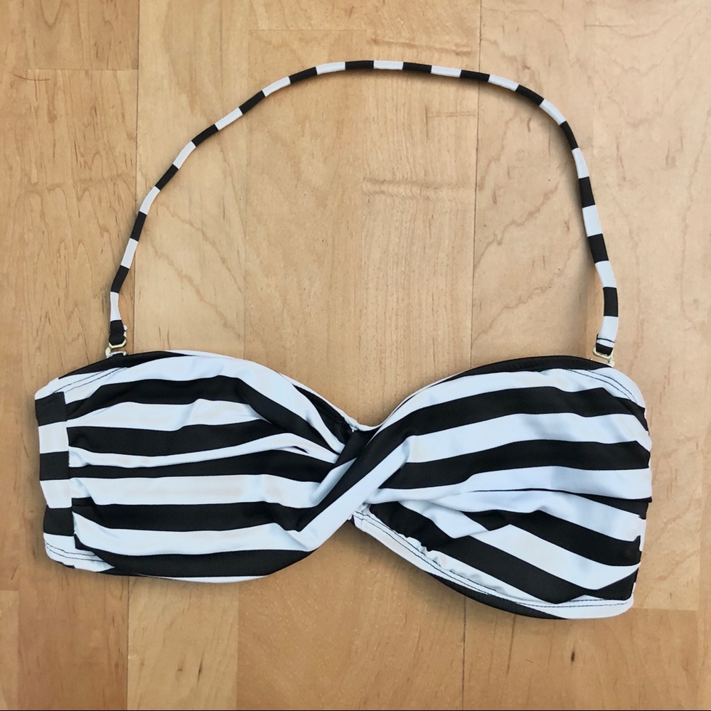 🌺 Mossimo Striped Bathing Suit Top